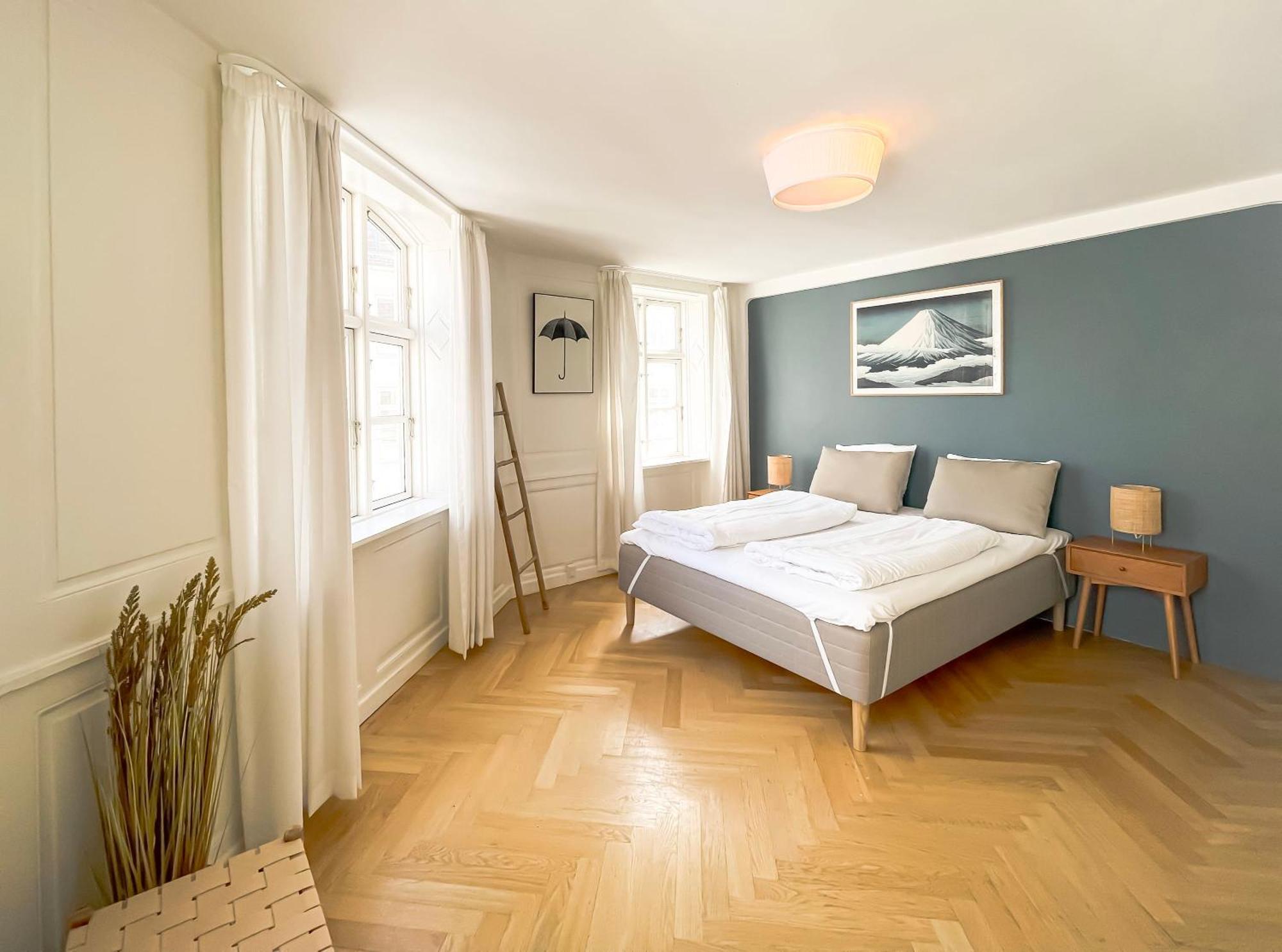 Large Apartment With 4 Bedrooms In København Ngoại thất bức ảnh